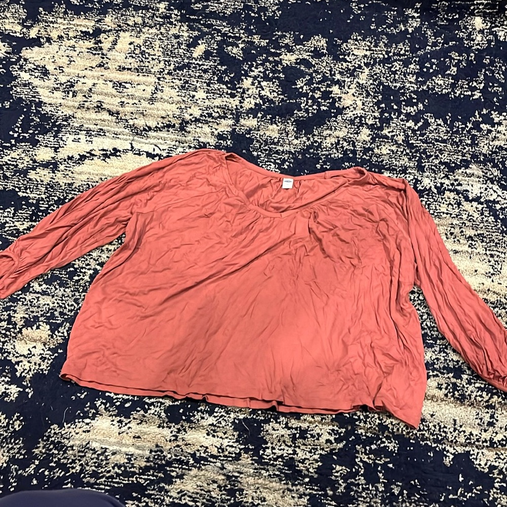 Old Navy flowy top